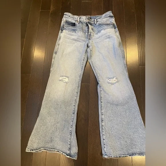 Express two tone destructed flare jeans size 6 - Picture 1 of 12